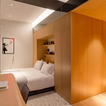 Modern Retreat With Private Courtyard *